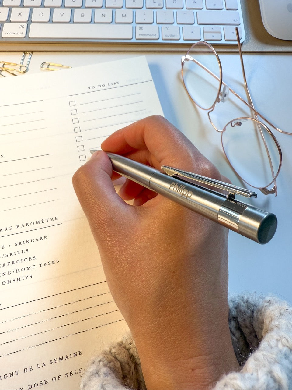 Personalisierter Kugelschreiber aus Edelstahl mit Gravur & Geschenkbox zu Weihnachten | Weihnachten ist ein Gefühl