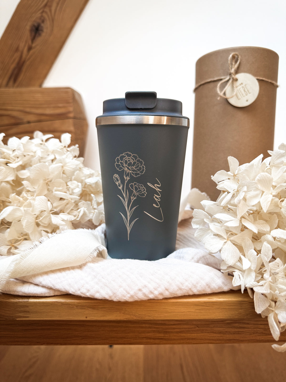 Personalisierter Thermobecher mit Namen | Geburtsblume