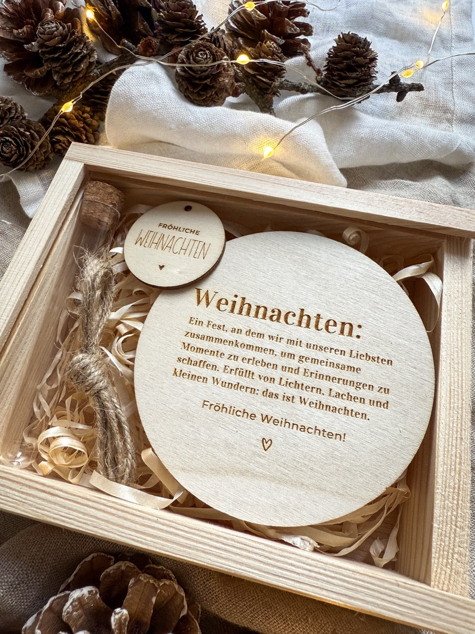 Personalisiertes Geldgeschenk zu Weihnachten aus Holz | Tannenbäume