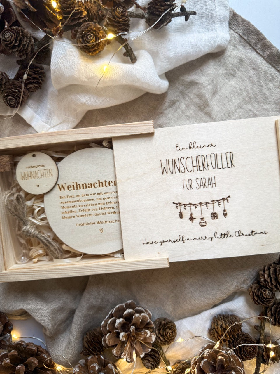 Personalisiertes Geldgeschenk zu Weihnachten aus Holz | Weihnachtsgirlande