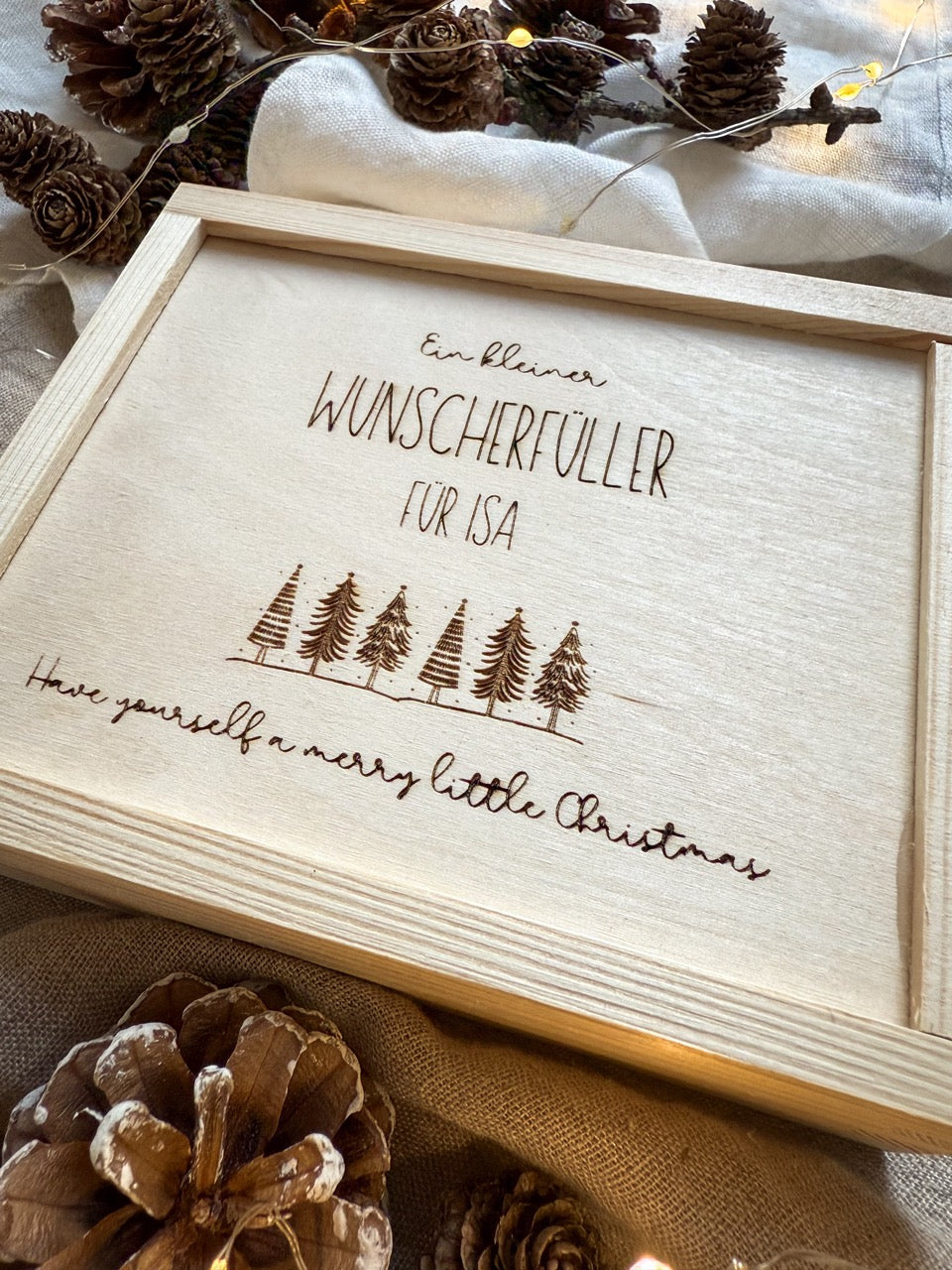 Personalisiertes Geldgeschenk zu Weihnachten aus Holz | Tannenbäume