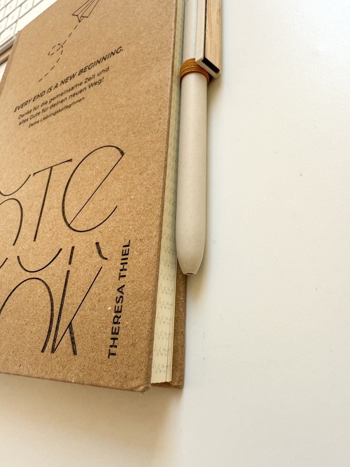 Personalisiertes Notizbuch zum Abschied Kollege | Notizbuch (A5) mit Gravur und Stift