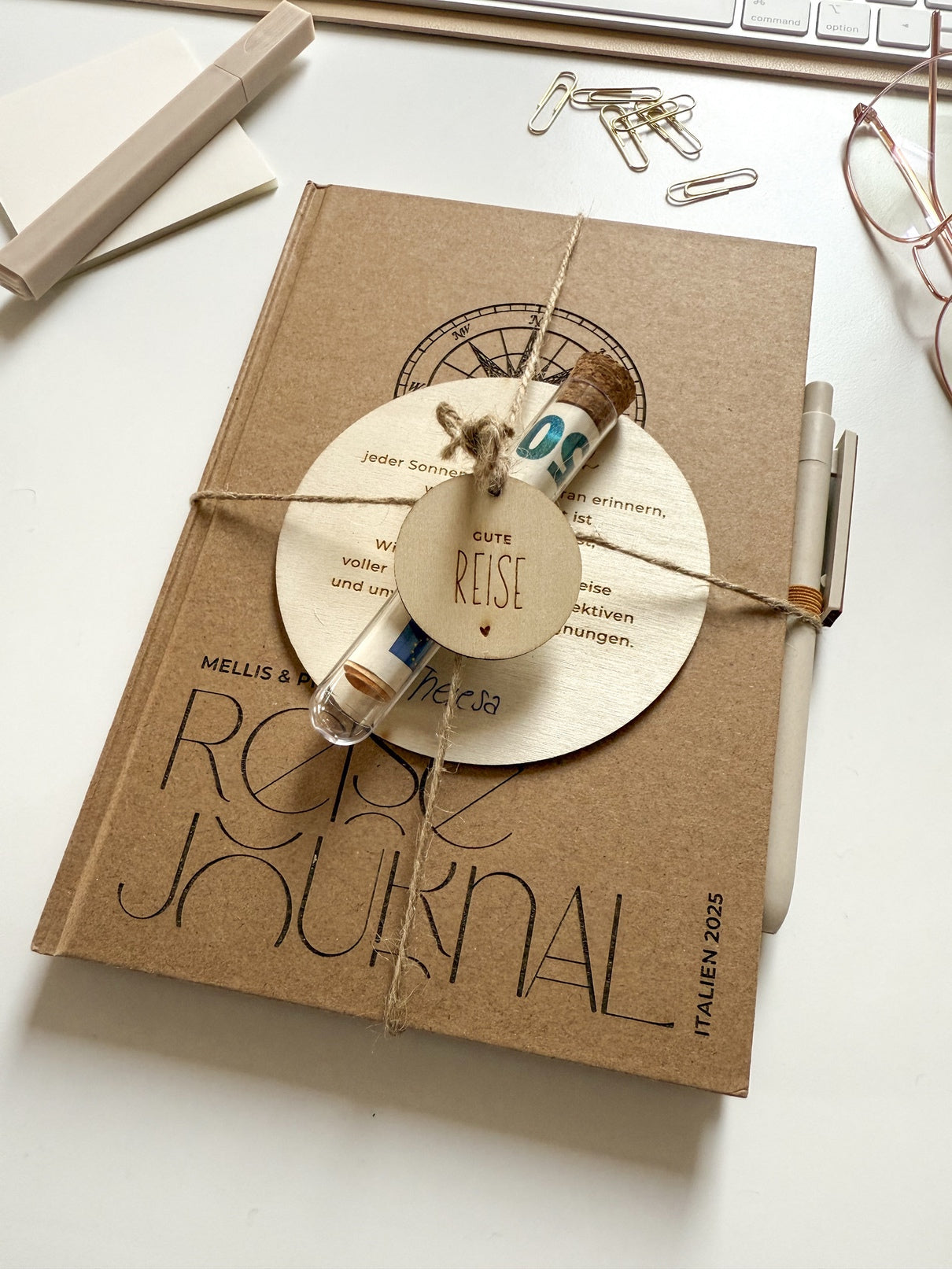 Personalisiertes Reise-Notizbuch mit Kompass-Motiv | Notizbuch (A5) mit Gravur und Stift