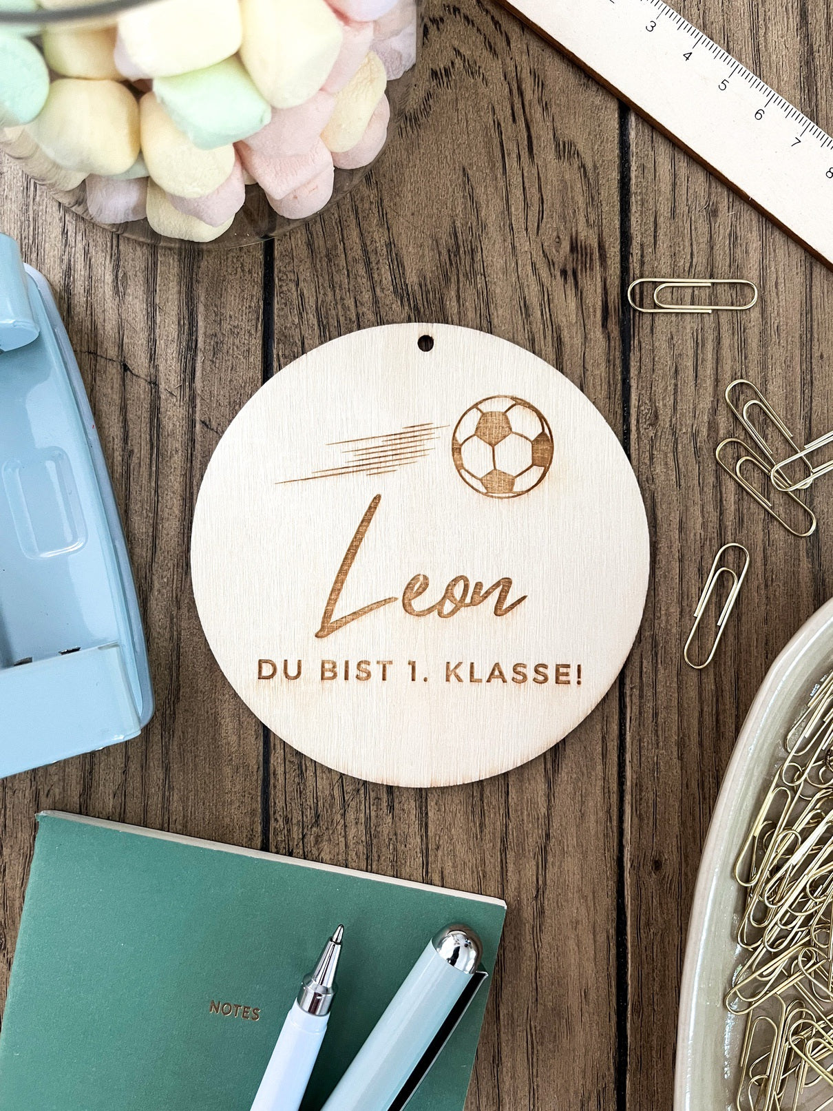 Personalisierter Schultütenanhänger aus Holz